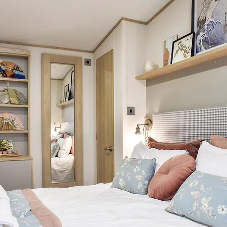 Pinecone بيت للعطل